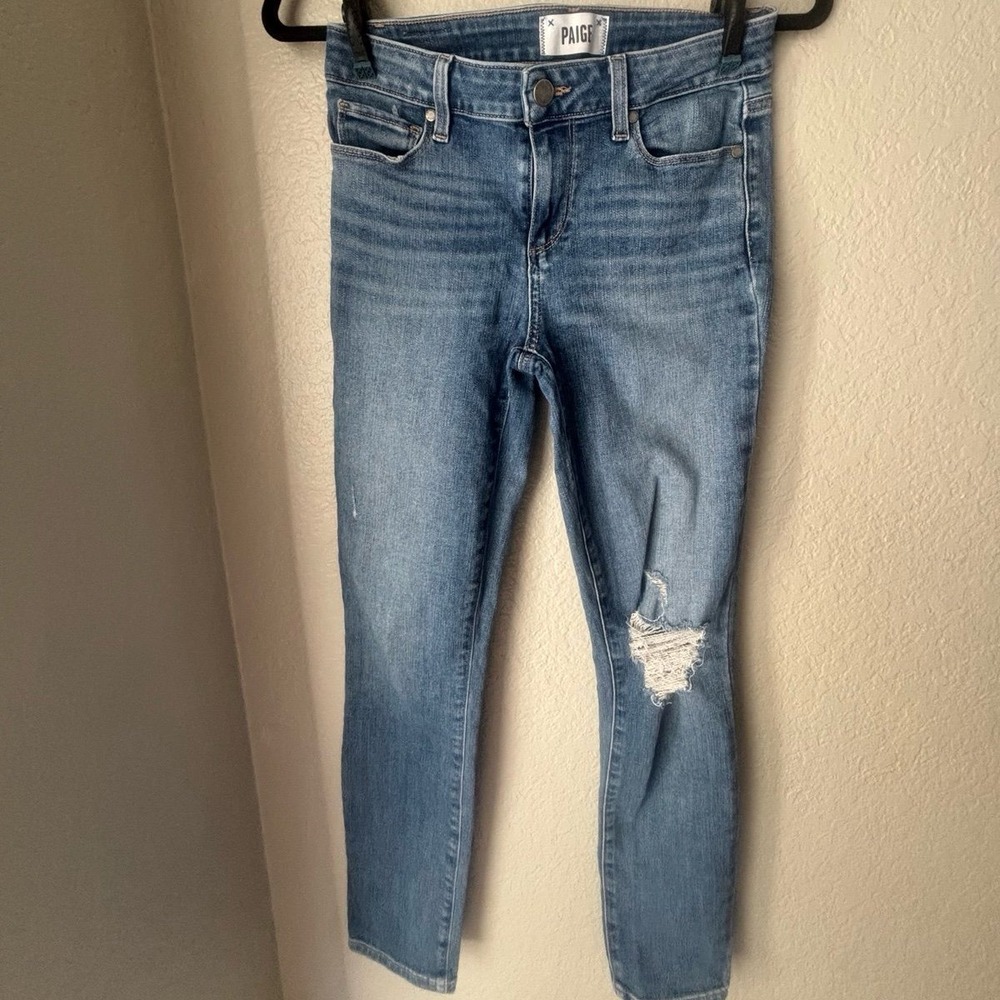 Paige Skyline Ankle‎ Peg Jeans Wmn's 26 Med Wash Mid Rise Distressed